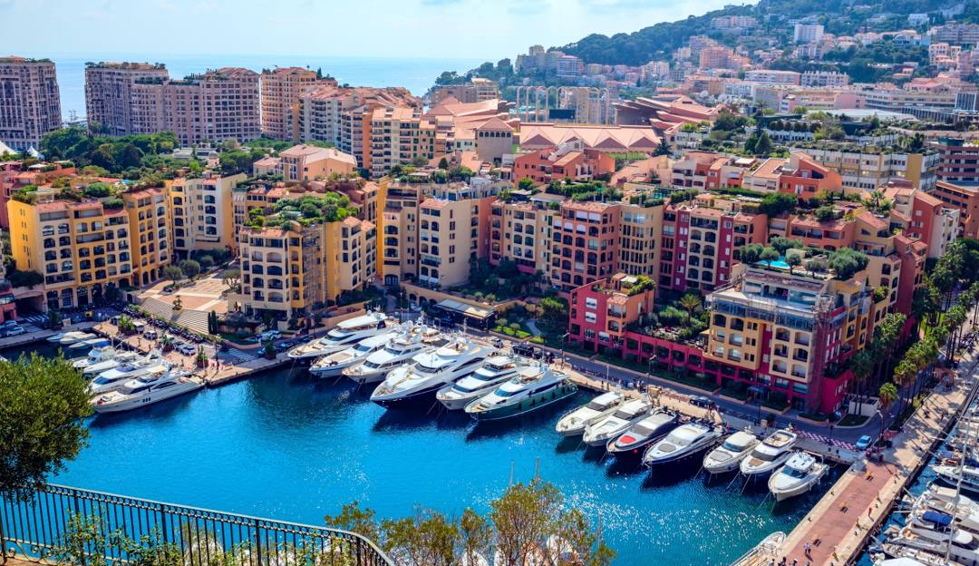 认识摩纳哥:地中海的袖珍明珠,比纽约中央公园还小的国家 认识摩纳哥:地中海的袖珍明珠,比纽约中央公园还小的国家