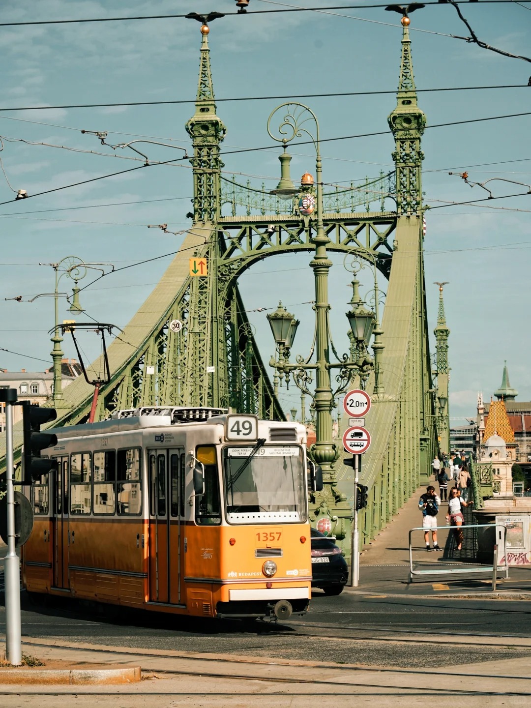 匈牙利布达佩斯旅游攻略:布达佩斯多瑙河上三座著名的桥 匈牙利布达佩斯旅游攻略:布达佩斯多瑙河上三座著名的桥