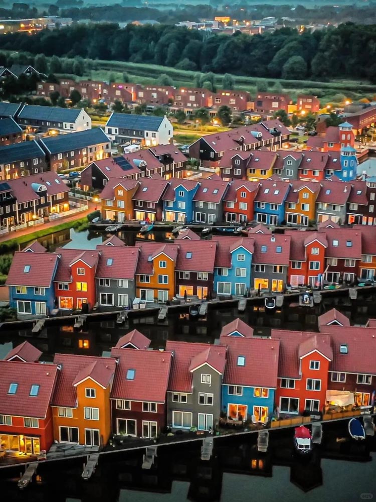 格罗宁根的彩色小房子