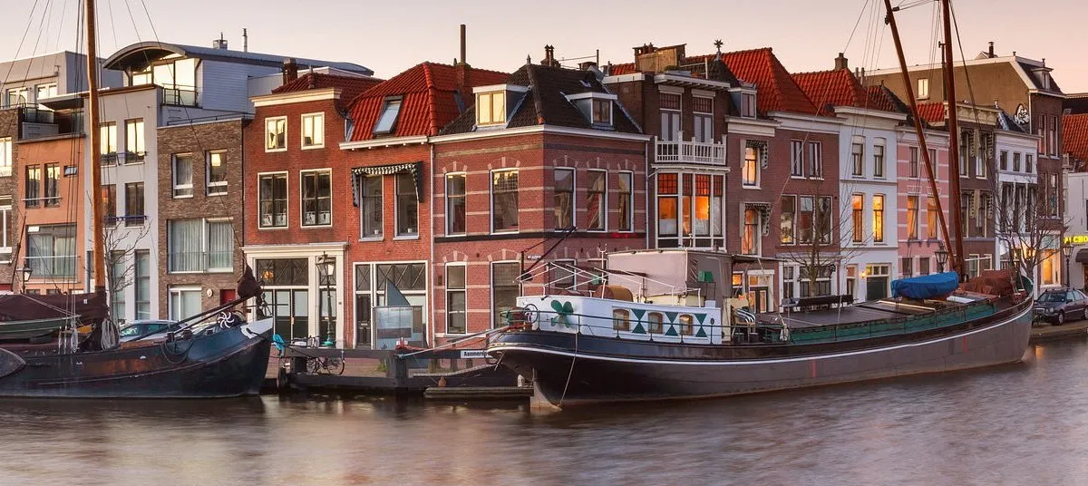 荷兰莱顿旅游地图及景点攻略:南荷兰省的古老小城,爱因斯坦曾在这里执教26年 荷兰莱顿旅游地图及景点攻略:南荷兰省的古老小城,爱因斯坦曾在这里执教26年